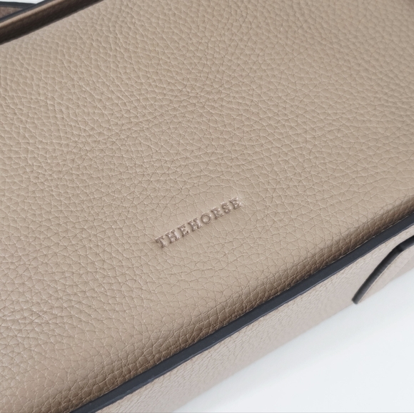 EXCELLENT THE HORSE CLEMENTINE BAG - TAUPE PEBBLED LEATHER - Picture 5 of 11